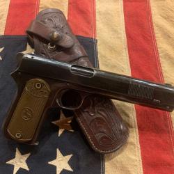 Pistolet Colt 1900 calibre 38 ACP