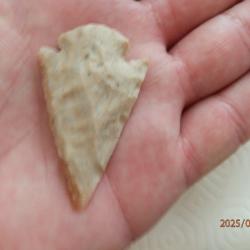 Pointe de fleche silex