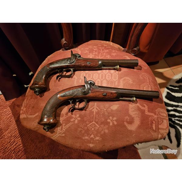 Paire de pistolets d'officier