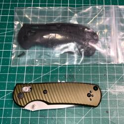 Vends Benchmade Mini Griptilian avec plaquettes AWT Alu