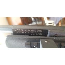 Je Vende carabine umarex r force one, avec lunette 3-9×40 , bipied et contre poid au canon