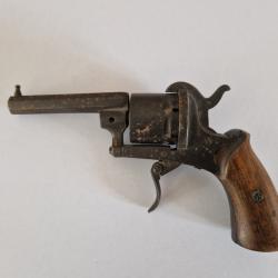 Revolver type Lefaucheux cal. 7mm à broche A