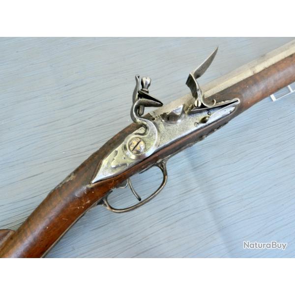 Superbe fusil de chasse du XVIIIe sicle,  garnitures en argent.