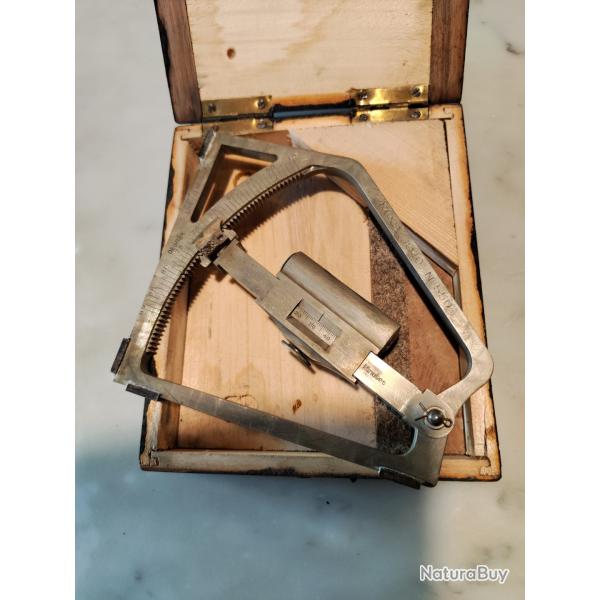Niveau de pointage canon 75 M.A.S. 1940 n 550 dans boite d'origine TBE