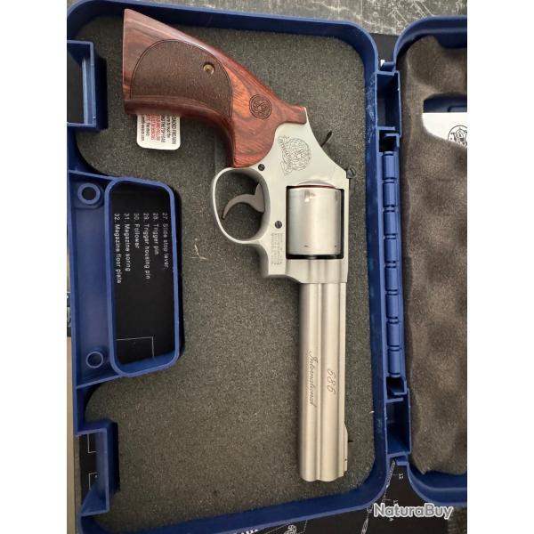 Revolver smith & wesson 686 international