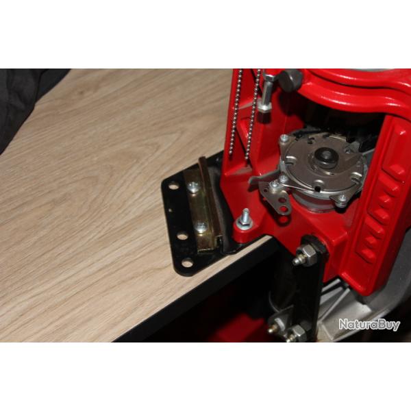 Presse progressive Lee LoadMaster avec Lee Bench Plate