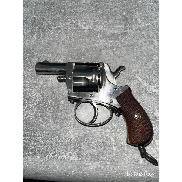 Bulldog 320 couleur chrome