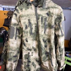 DEUX VESTES SOFTSHELL TYPE CHASSE/MILITAIRE