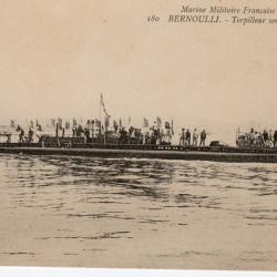 CPA -MARINE DE GUERRE -  BERNOULLI - Torpilleur Sous-Marins - N&deg;1129
