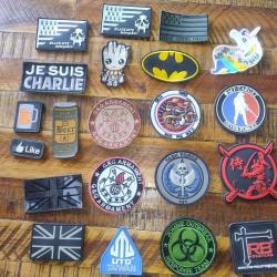 Lot de 21 écussons brodés + PVC airsoft