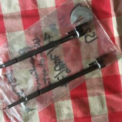 2 percuteurs pour Winchester M70