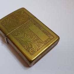 Briquet Zippo metal cuivré