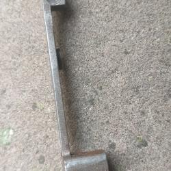 Pièce de platine  de pistolet cz 27 ( Pistole fnh )