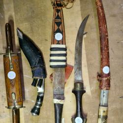 lots armes blanches