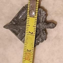 Petit badge &agrave; identifier