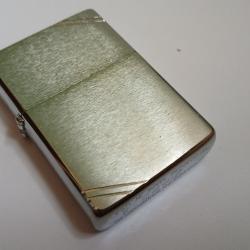 Briquet Zippo PAT. 2032695