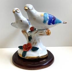 Ancienne Sculpture Figurine Sujet en Porcelaine Émaillée Couple d'Oiseaux