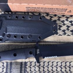 Couteau combat: Hardcore Hardware MUK-01 gen 2