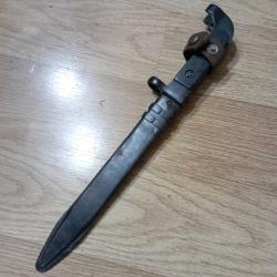 Baïonnette AK 47 ,!Plaquettes noires.