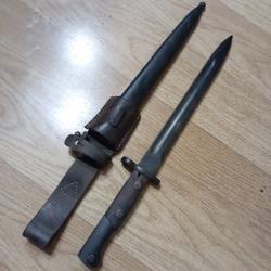 Baïonnette Yougoslave VZ 24 avec porte fourreau.