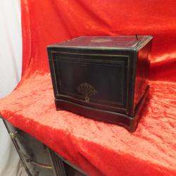 Napoléon III, Boite Ancienne.  Coffret Napoléon 3 . Orné De Marqueterie