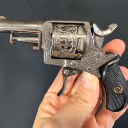 EXCEPTIONNEL ET RARE REVOLVER 8 coups CAL. 22 short