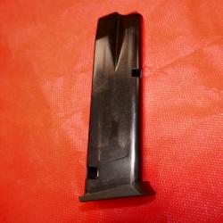 Chargeur de TAURUS PT 92/ 99/ 917/ 917C en 9x19mm planchette élévatrice