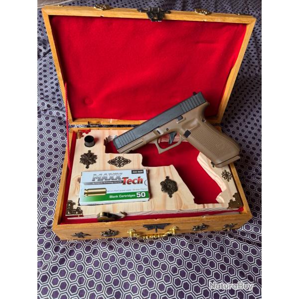 Vend un p pistolet d'alarme et de collection
