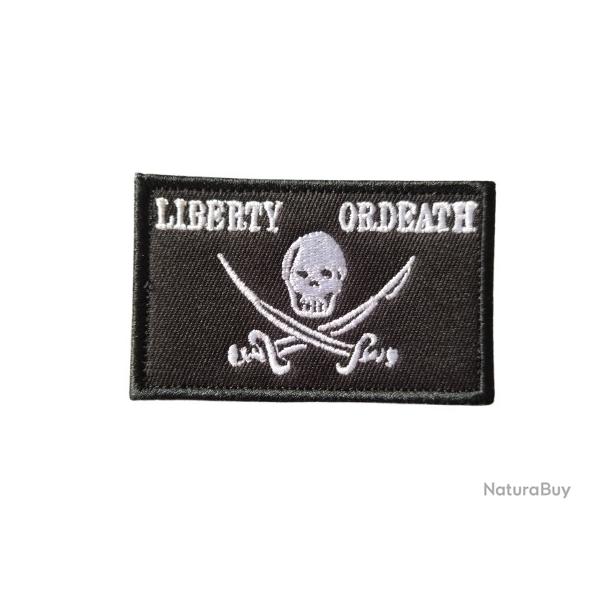 Patch Drapeau - Pirate Liberty of Death v2 - Noir - velcro - Livraison gratuite