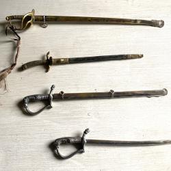 Lot sabres miniatures