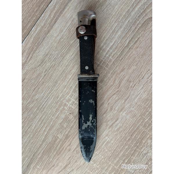 Couteau de type Hitlerjugend - Fabrication Solingen (aprs-guerre) 1 sans prix de rserve