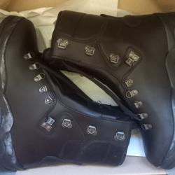 Chaussures de combat