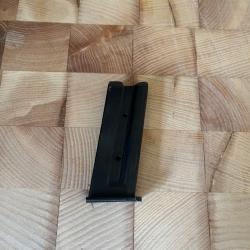 Rare Chargeur zastava mp22 , luger 9 coups 22lr