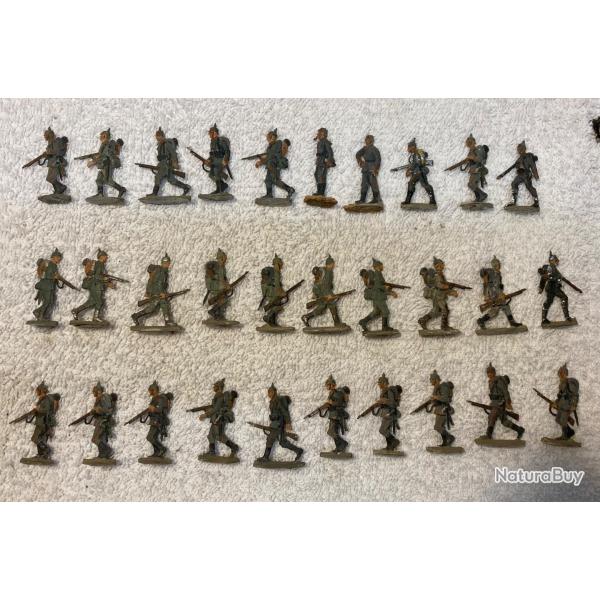 soldats de plomb "plats d'étain" Feldgraus 14 casques à pointe