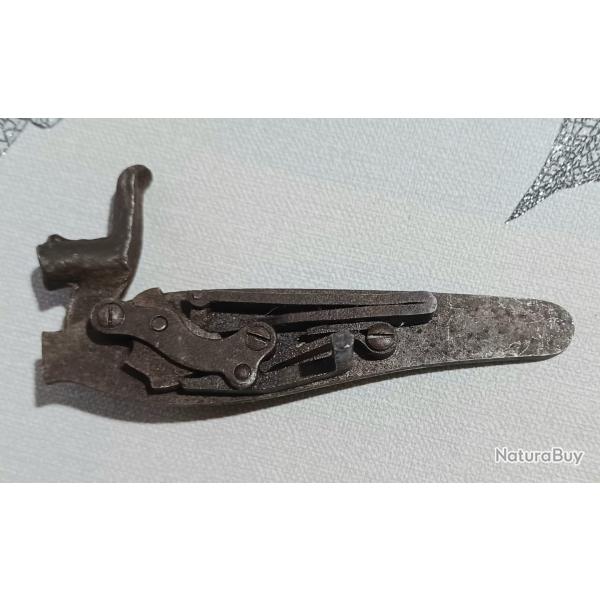 Platine droite pour fusil ancien  percussion Longueur 90 mm Chien marqu G 50