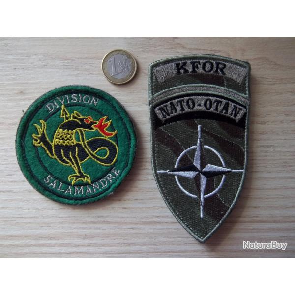 lot cussons militaire division salamandre et KFOR force arme insigne collection