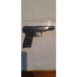 Pistolet MAB modèle D 7.65 vendu avec 1 chargeur suplémentaire, 1 holster, verrou de pontet.