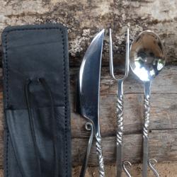 Set de Couverts Médiévaux Cuillère + Fourchette + Couteau Manches Acier Forgés Etui Cuir