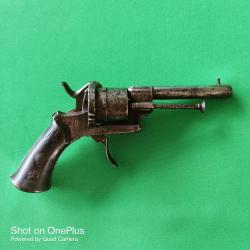 Revolver à broche (pinfire) ancien - poinçon ELG (Liège)  ~7 mm pinfire a XIX? s. - état d'origine