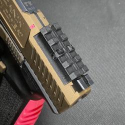 Plaque adaptatrice Picatinny avec Fente Centrale pour Canik TTI / METE PLA-Carbon Fiber