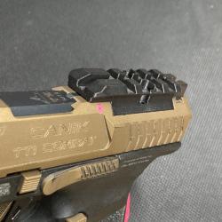 Plaque adaptatrice Longue Picatinny avec Fente Centrale pour Canik TTI / METE en PLA-CarbonFiber