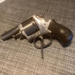 Bulldog 320 A Pontet 6 Coups