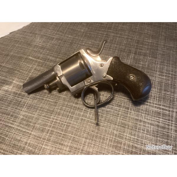 Bulldog 320 A Pontet 6 Coups