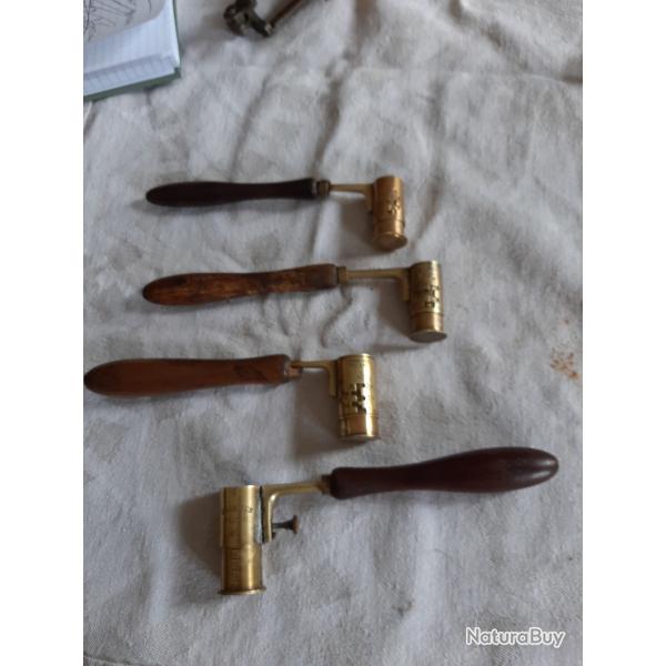 OUTILS DE CHASSE ANCIENS