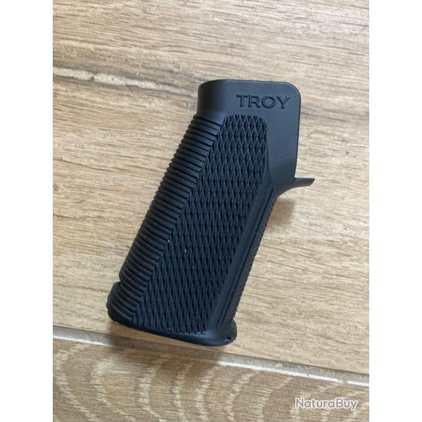 Poigne ar15 Troy