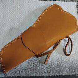 Holster Étui de ceinture  en cuir couleur tabac Western pour révolver colt remington etc. .EN Tbe ne