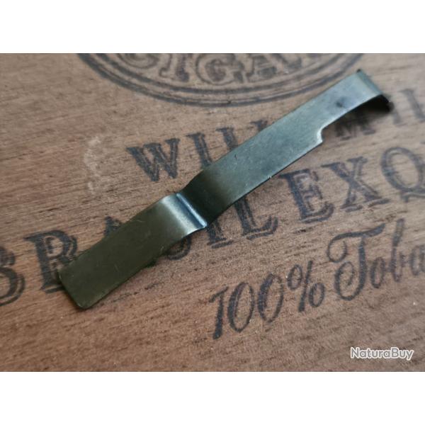 Pièce de la platine pour pistolet Unique DES 69 22lr ( 1 )