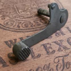 Pièce de la platine pour pistolet Unique DES 69 22lr ( 3  )