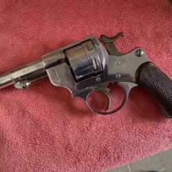 TRES BEAU REVOLVER 1873M