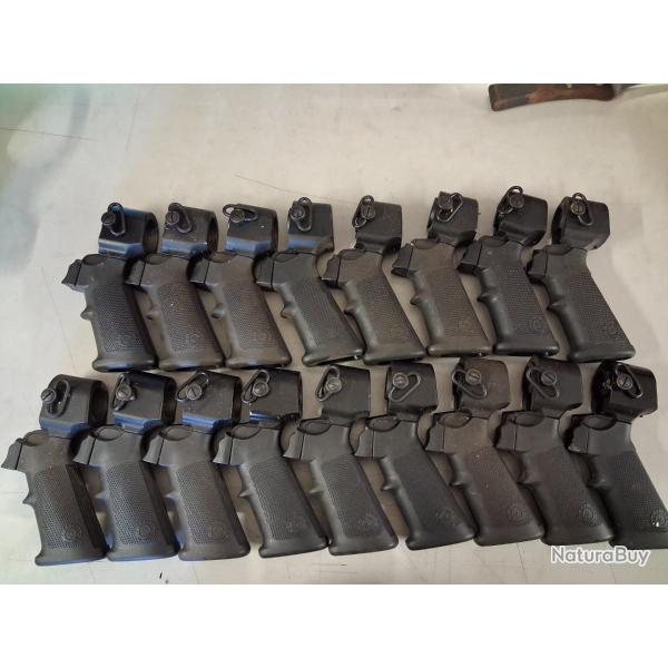 Lot de 17 poignes fusil taurus